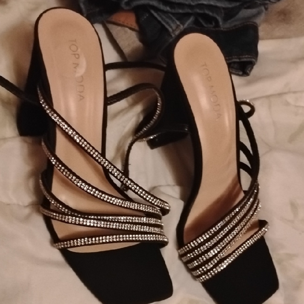 Top Moda Black Strappy Heels